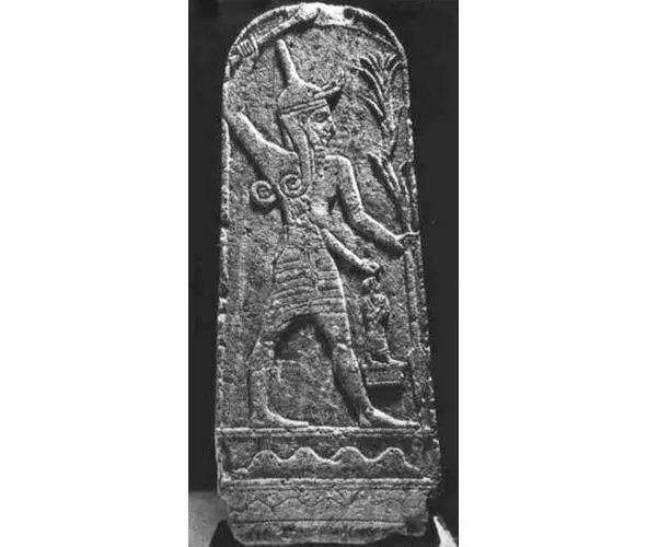 Стела с изображением Ваала из Угарита XIV в до нэ Культ этого бога у - фото 24
