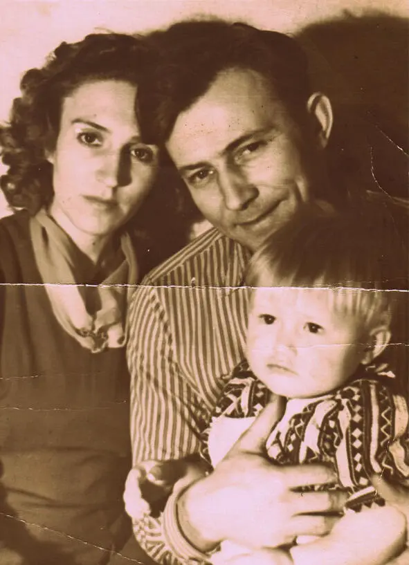 Ваницын Н И Ваницына Т С и Ваницын А Н Награды Архивное удостоверение - фото 25
