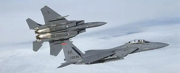 за Беринговым проливом встретились американские истребители F15 Правда за - фото 8