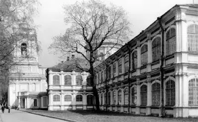 Феодоровский корпус Лавры В левом крыле примыкающем к Троицкому собору за - фото 75