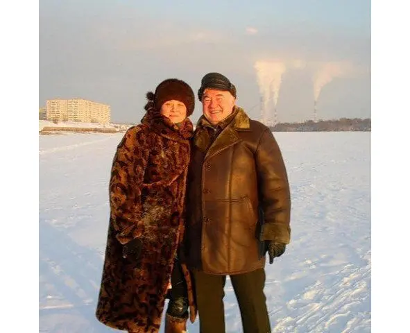 Я с моей половинкой в Дзержинске зимой на затоне Город Воркута Я люблю - фото 6