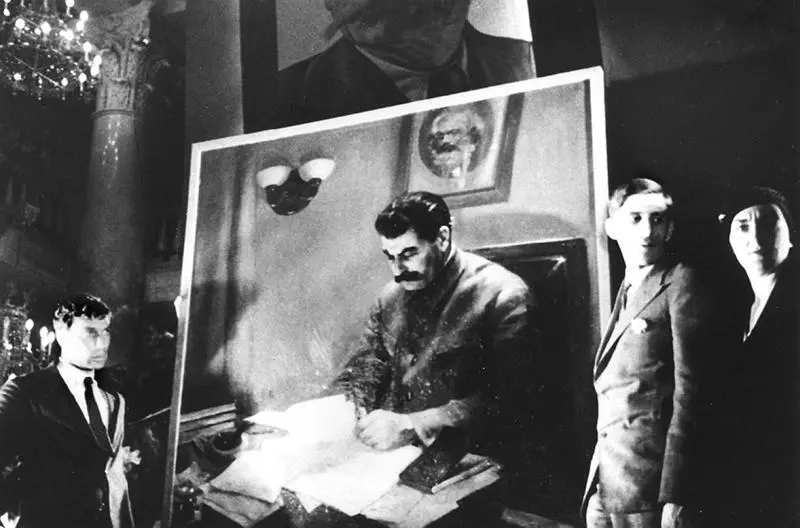 Борис Пастернак на Первом съезде писателей 1934 г Конец ознакомительного - фото 11