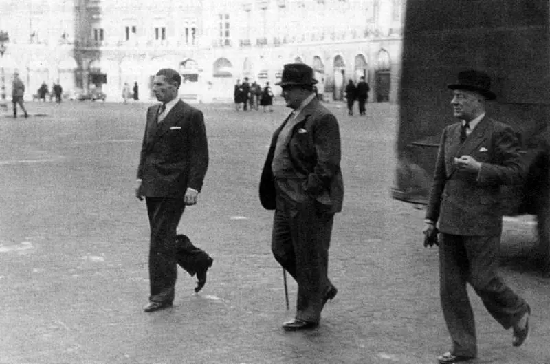 Рейхсмаршал Геринг любил бывать в Париже Именно там он впервые увидел Не177 - фото 32