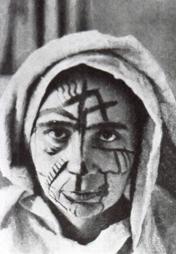 Рис 15 Н Гончарова в футуристическом гриме 1912 Усиленная социальная - фото 15