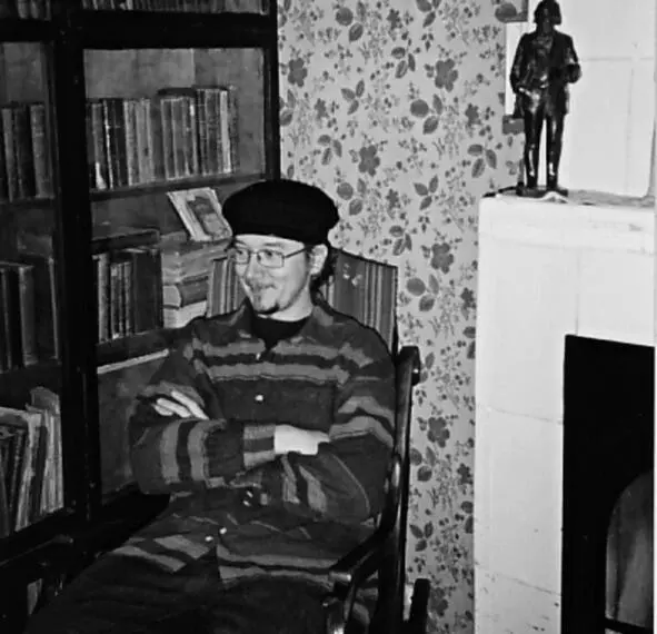 Поэт и публицист Терентий Травник в усадьбе Мелихово 2005 г - фото 21