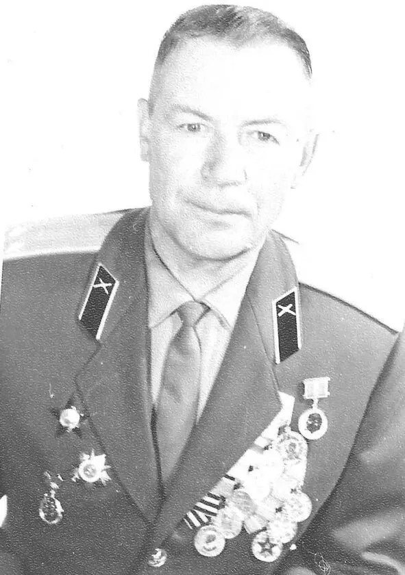 На фото один из ветеранов гарнизона Трудовая участник Великой Отечественной - фото 30