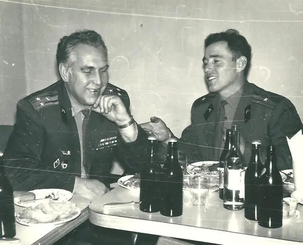 Командир вч 11291 Матвеев и С Дицман 1970 Были в 1953 году созданы и к 1954 - фото 19
