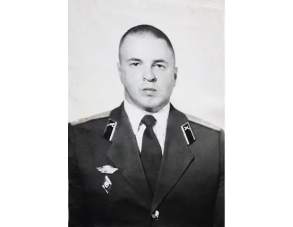 Выездник Трифонов П Д Выездник и будущий начфин части Дицман С С - фото 127