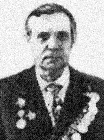 Полковник запаса В В Пресняков 1970 Прибывший в лагерь командир полка - фото 26