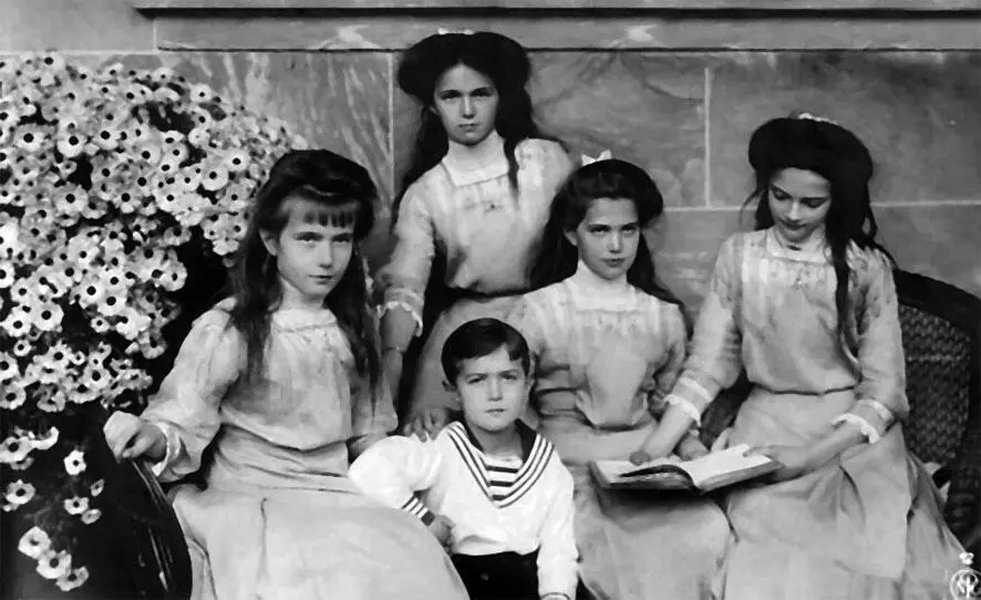 Дети Николая II великие княжны Ольга Татьяна Мария Анастасия и цесаревич - фото 11
