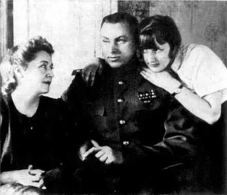 К К Рокоссовский принимает делегацию трудящихся Казахской ССР Март 1943 год - фото 16