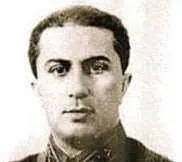 Сын Верховного Главнокомандующего старший лейтенант ЯИ ДЖУГАШВИЛИ - фото 129