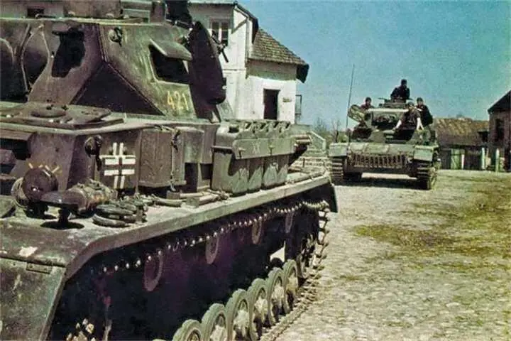 Танки PzKpfw IV модификации D из состава 3го батальона 11го танкового полка - фото 57