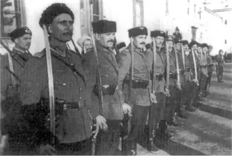 Казаки личного конвоя генерала Г фон Паннвица 19441945 гг На правом - фото 21