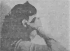 Рис 206 Шанмукти мудра вид сбоку С Уша мудра Это классический жест - фото 23