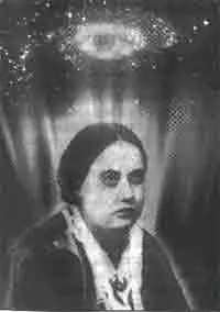 Елена Блаватская как бы Голос диктовал мне сверху Мне стало обидно за - фото 235