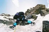 Оказалось что скалолазание не Витин конёк и он долго приноравливается - фото 36