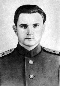 ВПГлушко Германия1945 год БЕЧерток Германия1945 год ВПМишин 1947 - фото 12