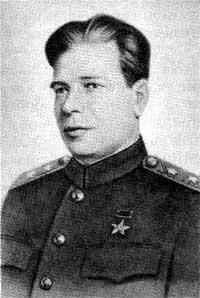 Нарком вооружения СССР ДФУстинов Генераллейтенант ЛМГайдуков - фото 17