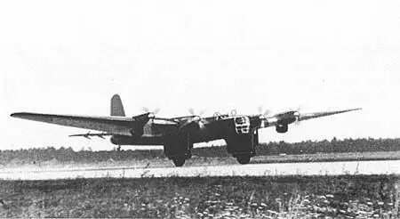 Самолет Н209 на взлете 12 августа 1937 года Фото 4 Первый ракетный самолет - фото 4