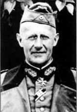 Командир 294й пехотной дивизии генераллейтенант Отто Габке В предыдущей - фото 1