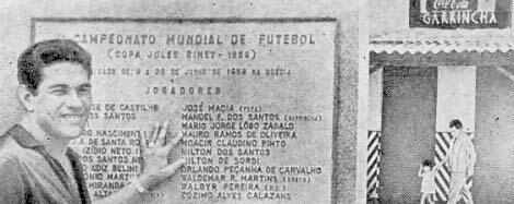 1968 год Десять лет спустя Гарринча у мемориальной доски на стадионе - фото 23