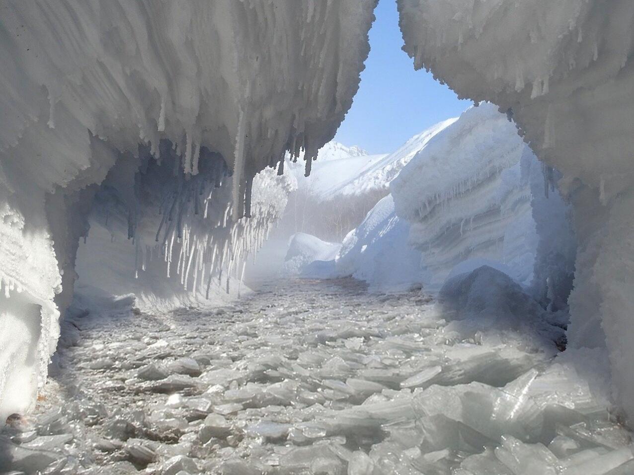Ледяная пещера КендиНенси уставилась на картинку желая побывать зимней порой - фото 3