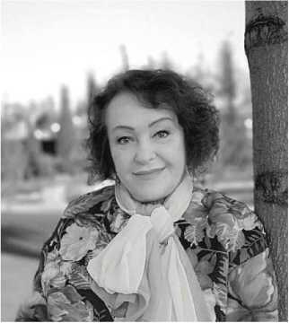 Людмила Александровна Безусова родилась 22 мая 1955 года в городе Лабинске - фото 5