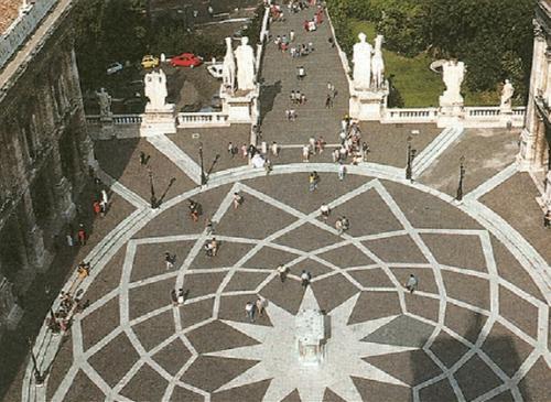 Справа Величественная площадь Капитолия Piazza del Campidoglio - фото 11