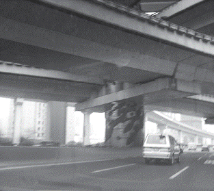 Прокладывая скоростную магистраль в одном из районов города строители никак не - фото 1