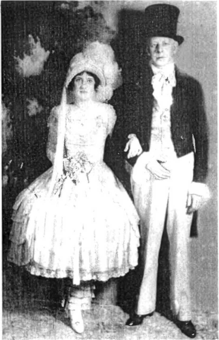 Джесси Ливермор со своей женой Дороти 3 марта 1926 года одетые для участия в - фото 17