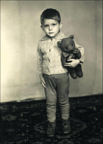 На этом фото 1970 года мне нет и трёх лет а страной правит Леонид Брежнев - фото 5