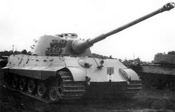 На стр4 танки участники Второй мировой войны ветеран французский легкий - фото 2