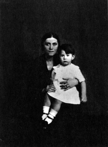 Ольга с сыном Чтото вроде эпилога Нам было известно что в Каннах живет - фото 22