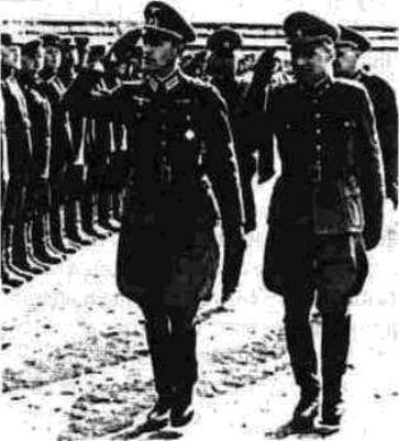 Слева направо полковник Вермахта Р Гелен и генералмайор РОА ВФ Малышкин - фото 10