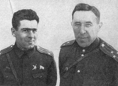 Командир 112й Краснознаменной танковой бригады М Т Леонов справа и - фото 14