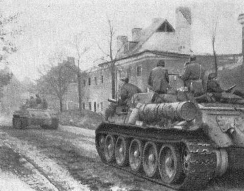 Танки 44й гвардейской танковой бригады на подступах к Берлину апрель 1945 г - фото 90