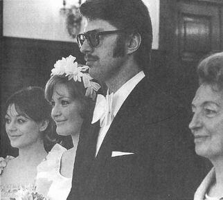 1973 год Свадьба Людмилы Максаковой Слева Татьяна Егорова Дон Жуан - фото 20