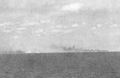 Наши снаряды рвались среди вражеских кораблей бой у Спартивенто Конвой - фото 12