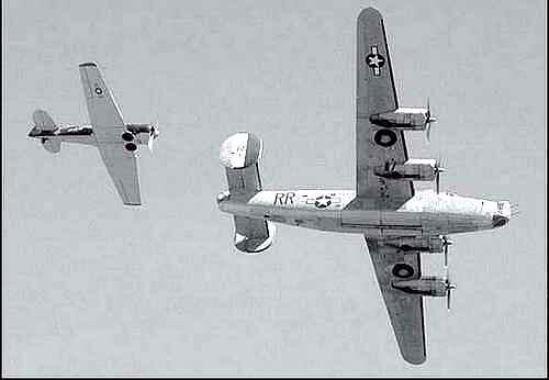 В24 списанные по старости из американских ВВС еще достаточно долго летали - фото 12