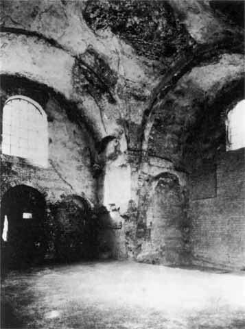 Зал во Дворце терм в Лютеции где галльские легионы провозгласили Юлиана - фото 16