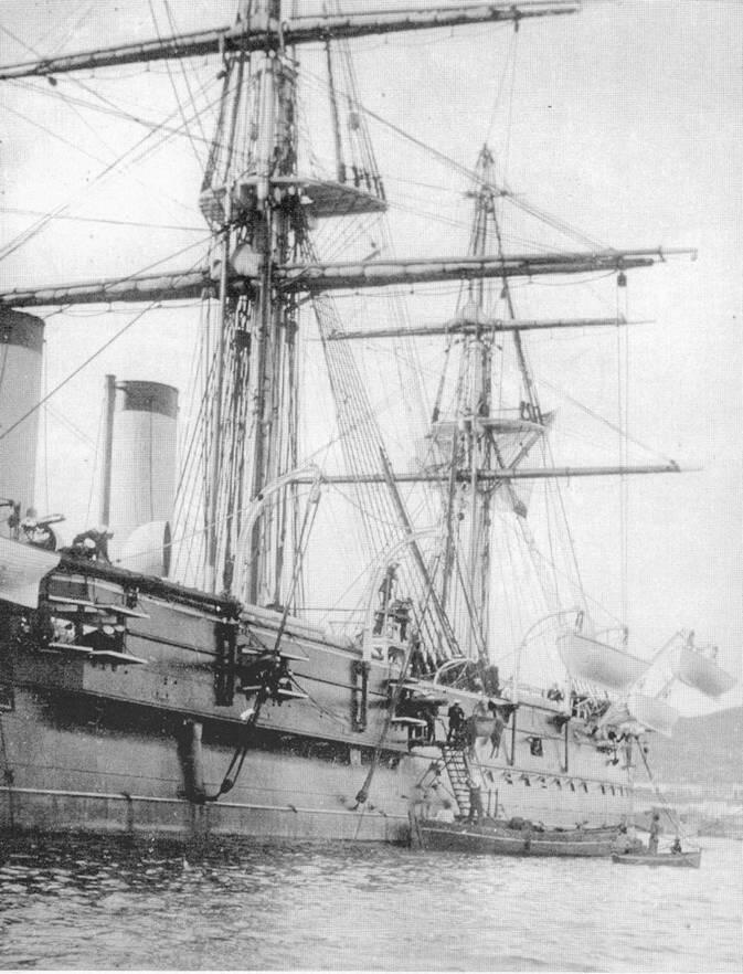 Вверху и внизу Герцог Эдинбургский на Балтике 19001902 гг - фото 70