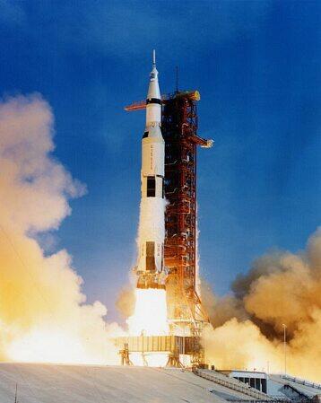 Старт ракетоносителя Сатурн5 Аполлон11 Программа Apollo вошла в историю - фото 8