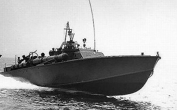 Американский торпедный катер типа РТ Эсминцы следуя в кильватер и держа - фото 2