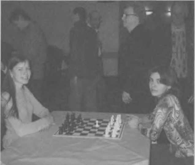 Гроссмейстер Наталья Погонина и Аня любимая девушка директора издательства - фото 59