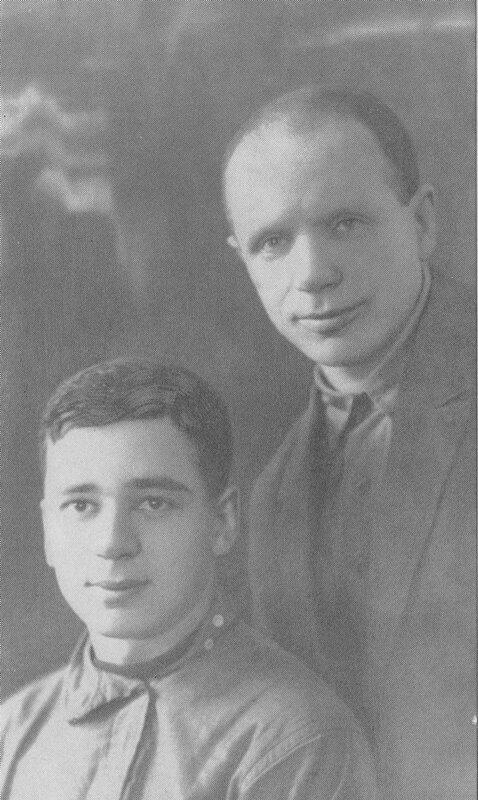 А Гитович и А Прокофьев 1931 Посвоему начинал и Александр Чуркин Он был - фото 4