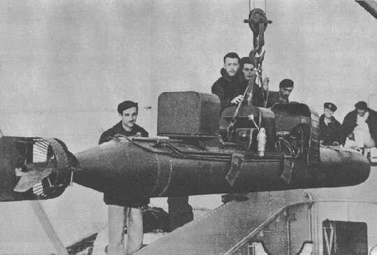 Итальянские диверсанты с человекоуправляемой торпедой В подчинении Боргезе - фото 7