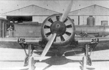 Вид спереди на истребитель И16 крыльевые пулеметы демонтированы для ремонта - фото 38