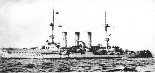 Крейсер Принц Адальберт вверху в центре и внизу - фото 95