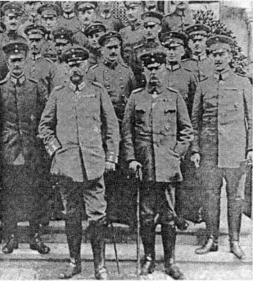 Руководители немецкого генерального штаба П Гинденбург и Э Людендорф со - фото 99